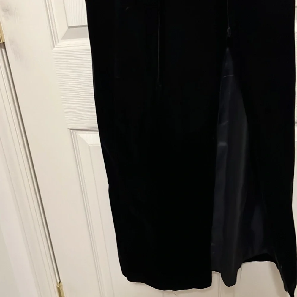 Vintage black velvet gown from 90s, size 11/12 - Picture 4 of 12